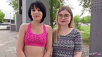 Trio Real German Cu 2 Fete, Cu O Adolescentă Slabă Și O Cameră Amatoare