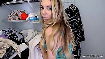 Amateur Girlfriend With Big Boobs Gives Blowjob To Ex-Gf