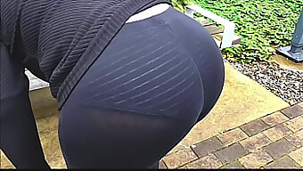 Big Booty Bareback In Public