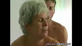 Young Boy Fucks Older Woman From Behind