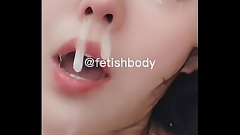 แม่ลูกจีนสอนเทคนิคการล้วงคอด้วย Asmr และน้ําตา