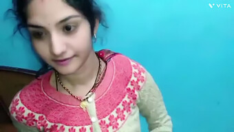 Desi Bhabhi, Le Gros Cul, Prend La Bite De Son Beau-Père En Public