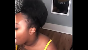 Busty Ebony Babe Giver En Forbløffende Blowjob I Pov