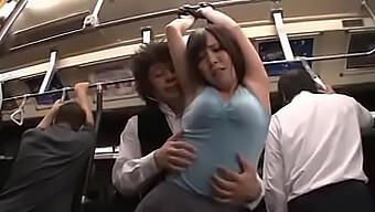 فيديو سكس حافلة يابانية صدرت