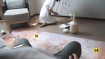 Anal And Cumshot Action With A Painter'S Model In A Homemade Asian Video