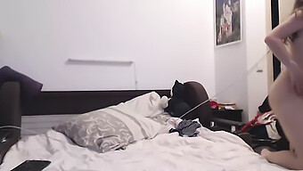 Un Couple D'Adolescents Américains De 18 Ans Profite D'Une Session Webcam Chaude