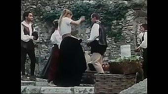 Tüylü Vintage Porno: Rocco'Nun Klasik Sahnesi