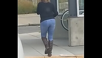 Marierocks' Public Ass Gets Caught On Camera