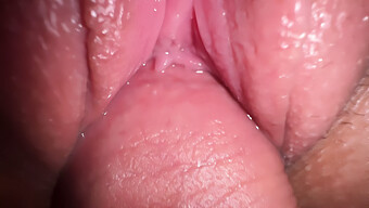 Close-Up Fucking And Cumming On A Creamy Pussy In A Hot Homemade Video