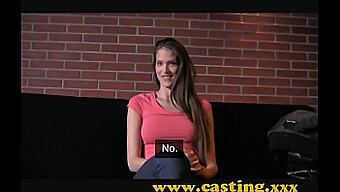 Motemodell Tyr Til Oral Og Blowjob I Casting-Video